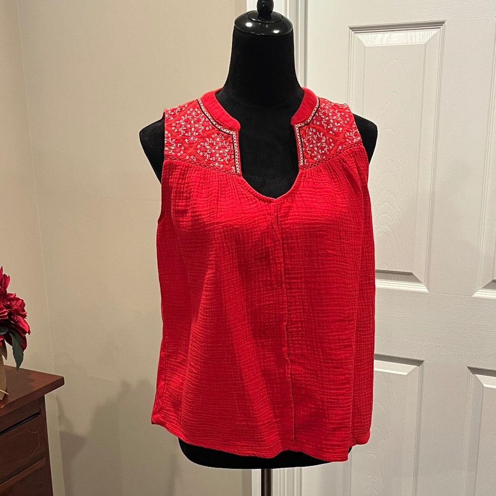 Knox Rose Red Sleeveless Embroidery Front Blouse XS